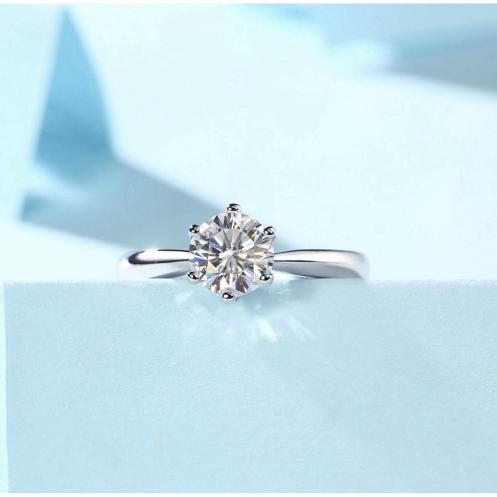 1.0 Carat Moissanite Engagement Ring‎ Round Brilliant 6.5mm 925 Sterling Silver